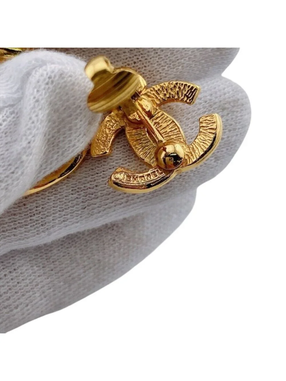 Chanel 31 Rue Cambon Earrings Gold